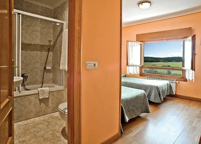 Domingo * Кинтанар-де-ла-Сьерра